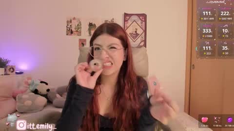 Snapshot of emilyincb1 chatting on February 2026 01:44:02 AM first stream May 5 ig online show from February 2026 01:44:02 AM