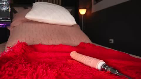 Emily Jhonson online show from November 2025 03:01:01 PM