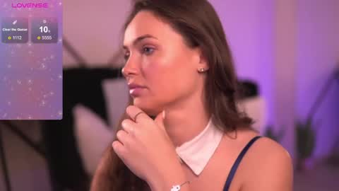 Snapshot of emilyjuarez chatting on May 2026 08:00:01 AM Emily online show from May 2026 08:00:01 AM