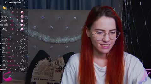 Snapshot of emilykents chatting on January 2025 01:31:02 AM EmilyKents online show from January 2025 01:31:02 AM