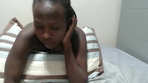 Snapshot of emilyposha chatting on April 2026 09:42:01 PM Emilly online show from April 2026 09:42:01 PM