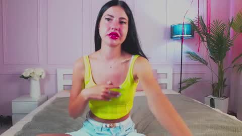 Snapshot of emilyramsey chatting on July 2026 03:29:02 PM Emily online show from July 2026 03:29:02 PM