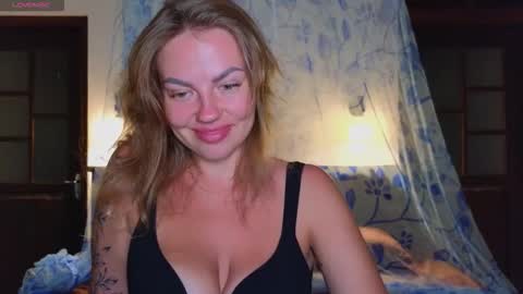 Emily Robbie online show from January 2026 04:56:02 PM