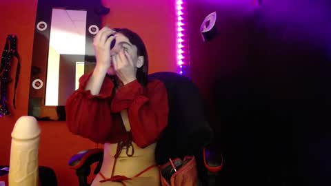 Emily online show from October 2025 04:16:01 PM
