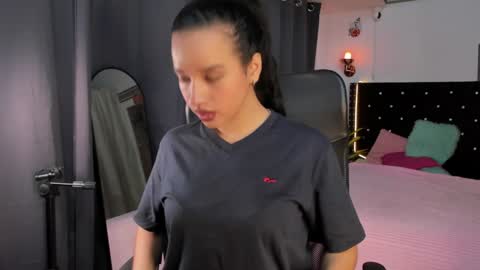 emilyrousex online show from December 2024 02:41:02 PM