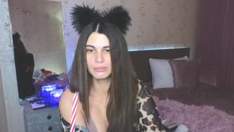 Emily online show from December 2024 08:00:02 AM