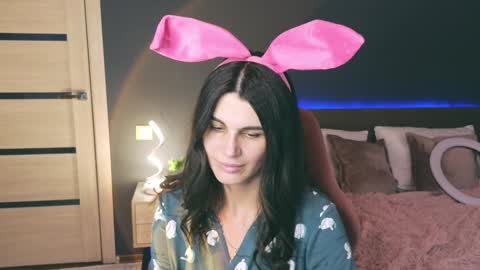 Emily online show from January 2025 07:53:01 AM