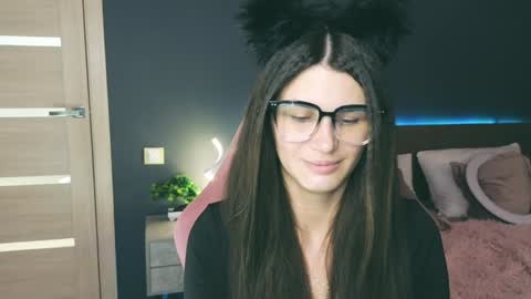 Emily online show from February 2025 04:14:02 AM