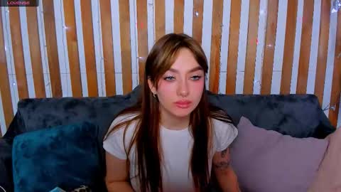 Emily online show from December 2025 07:57:02 AM