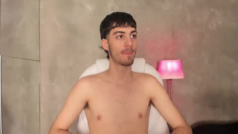 emir_ozan online show from February 2026 07:32:02 PM