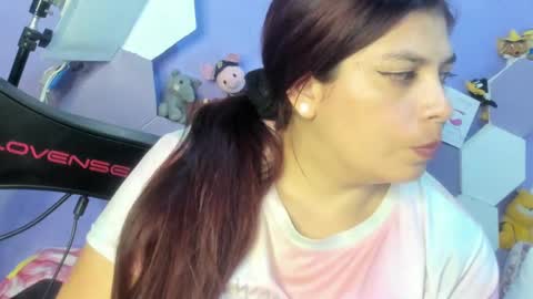 emira199 online show from January 2025 12:37:02 AM