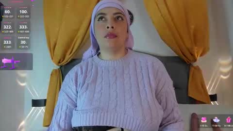 emira199 online show from September 2025 07:59:01 PM