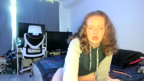 emliyjamesmjb online show from January 2025 09:39:02 AM