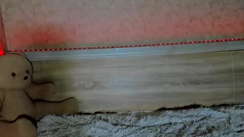 Snapshot of emma77_ chatting on October 2025 09:38:02 PM Emma online show from October 2025 09:38:02 PM