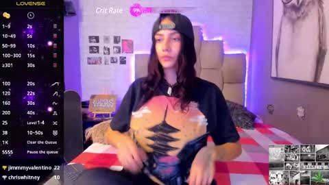 Snapshot of emma__15 chatting on December 2024 09:50:02 PM emma online show from December 2024 09:50:02 PM