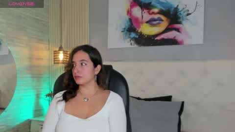 Snapshot of emma__smith01 chatting on March 2025 01:27:02 PM Emma online show from March 2025 01:27:02 PM