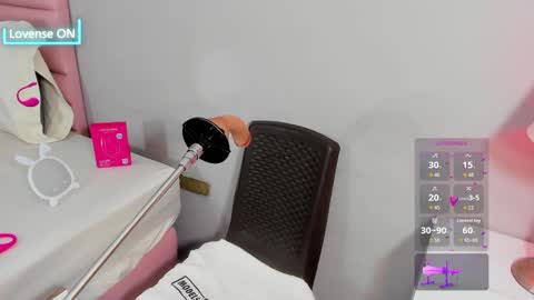 Snapshot of emma_clarke_ chatting on February 2026 10:41:02 PM emma online show from February 2026 10:41:02 PM