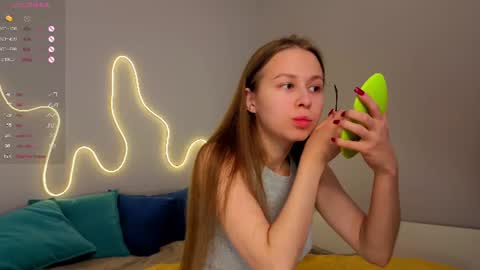 Emma online show from June 2026 01:47:02 AM