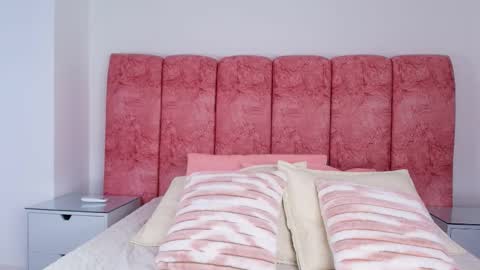 Snapshot of emma_curvy1 chatting on November 2025 03:07:01 AM Emma online show from November 2025 03:07:01 AM