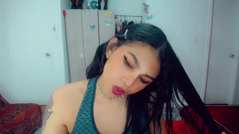 emma online show from September 2025 09:48:02 PM