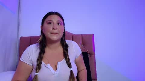 Snapshot of emma_honey__ chatting on February 2026 03:35:01 AM Emma Miel online show from February 2026 03:35:01 AM