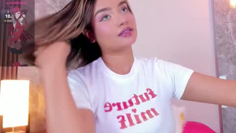 Emma online show from November 2025 04:00:01 AM