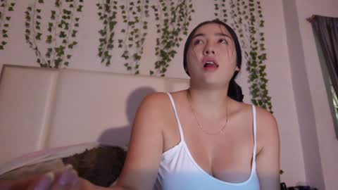 emma_johnson_ online show from November 2025 02:10:01 AM