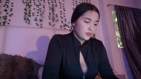 emma_johnson_ online show from November 2025 02:34:02 AM