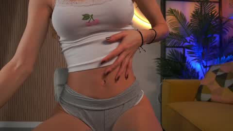    online show from October 2025 03:29:02 AM