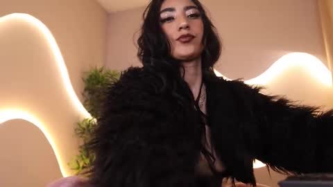 Emma online show from October 2025 06:47:02 AM