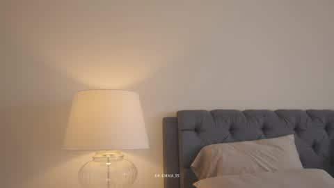 emma_lu1 online show from November 2025 04:12:02 PM