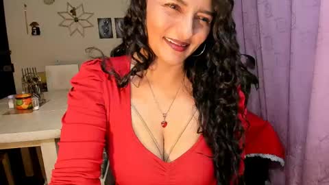  emma luxy online show from May 2026 04:21:01 AM