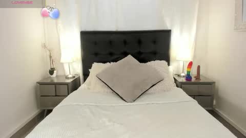 Im Emma online show from February 2026 07:06:02 PM