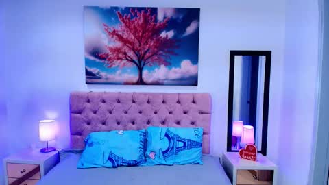 Emma Monserratt online show from January 2026 07:54:01 AM