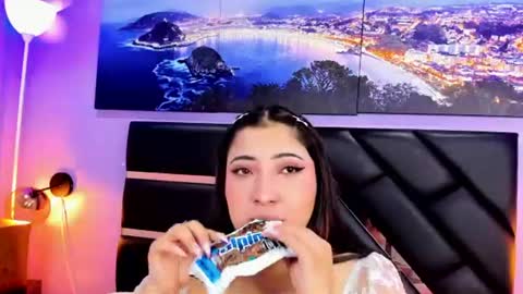 Snapshot of emma_monserratt chatting on July 2026 11:29:02 AM Emma Monserratt online show from July 2026 11:29:02 AM