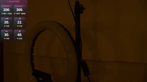 Snapshot of emma_morales_ chatting on October 2025 12:08:02 AM Emma morales online show from October 2025 12:08:02 AM