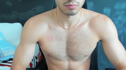 Snapshot of emma_muscle_ chatting on January 2025 06:01:02 PM emma online show from January 2025 06:01:02 PM