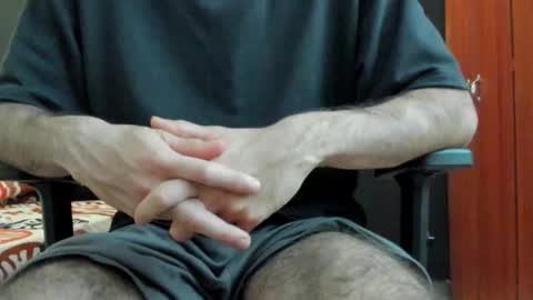 Snapshot of emma_muscle_ chatting on November 2025 10:01:01 PM emma online show from November 2025 10:01:01 PM