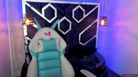 emma_ramone online show from June 2026 12:08:02 PM