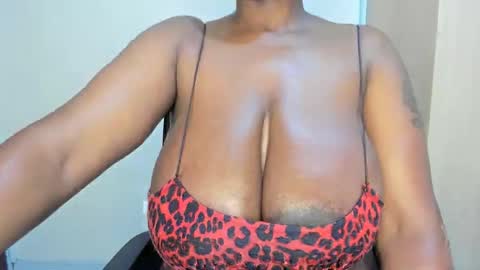 emma_remi online show from October 2025 05:33:02 PM