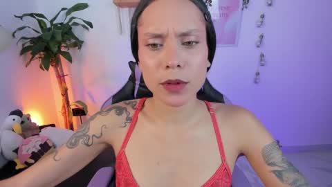 Emma online show from April 2026 03:48:02 PM