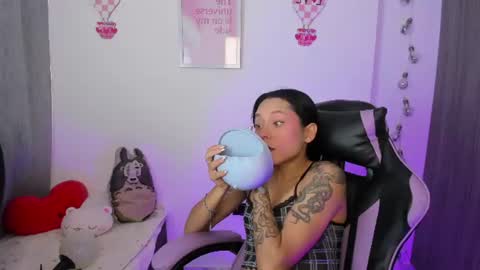 Emma online show from June 2026 06:39:02 PM