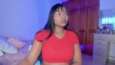 Emma online show from September 2025 07:35:01 PM