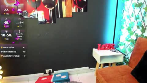 emma online show from February 2025 06:55:01 PM