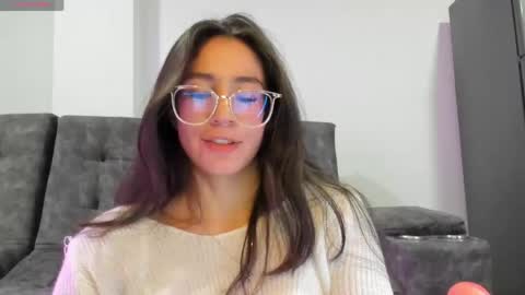Emma online show from May 2026 04:07:02 AM