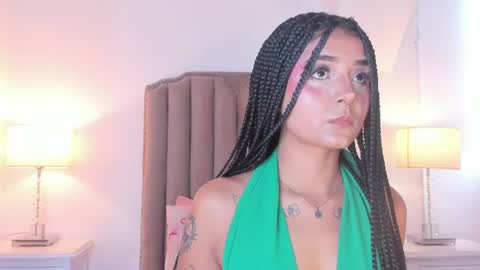 Snapshot of emma_torres__ chatting on June 2026 12:25:01 PM Ema online show from June 2026 12:25:01 PM