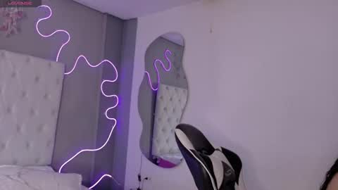 Snapshot of emma_visconti chatting on January 2026 12:43:02 PM emma_visconti online show from January 2026 12:43:02 PM