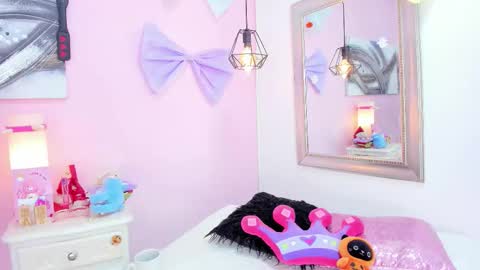 Emma  online show from March 2026 08:58:02 PM