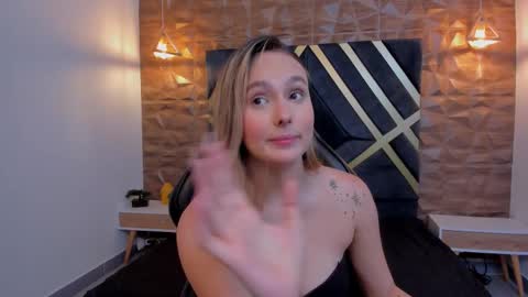 EMMA online show from November 2025 05:58:02 PM