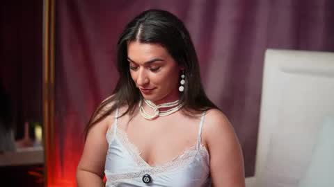 Snapshot of emmadallas chatting on June 2026 08:00:01 PM Emma online show from June 2026 08:00:01 PM